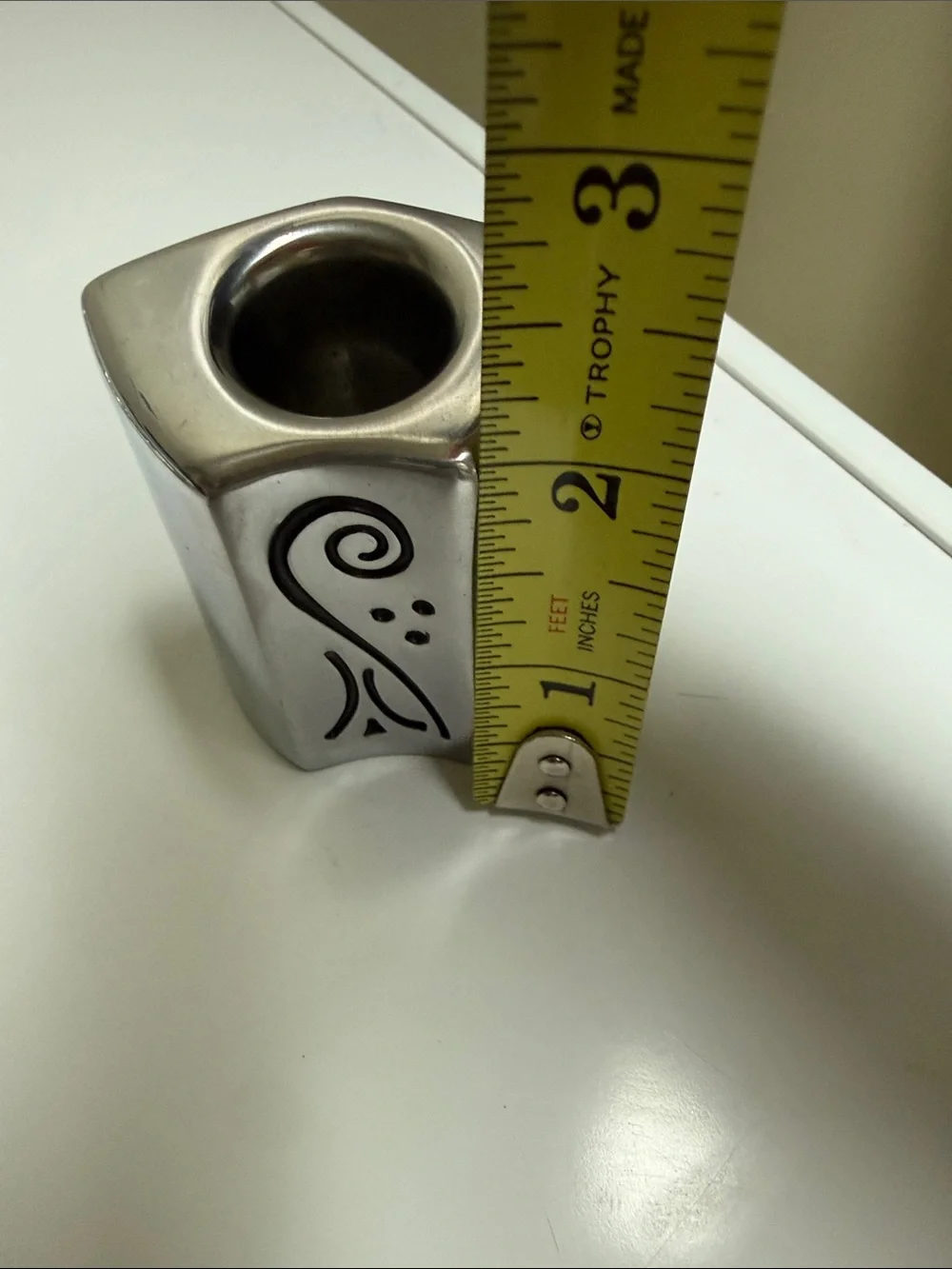 Lenox candle stick holder with swirl design